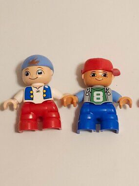 LEGO DUPLO Jake and the Never Land Pirates Figures